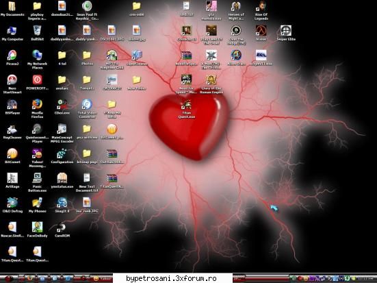Poze Cu Desktop... - iata noul meu look - Un Pahar De Vb
